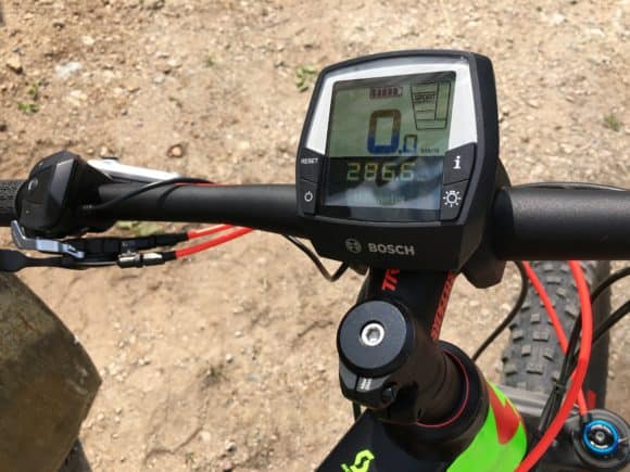 Il display digitale delle funzioni di assistenza elettrica