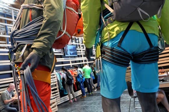 Attrezzature per arrampicata in mostra alla fiera di Friedrichshafen