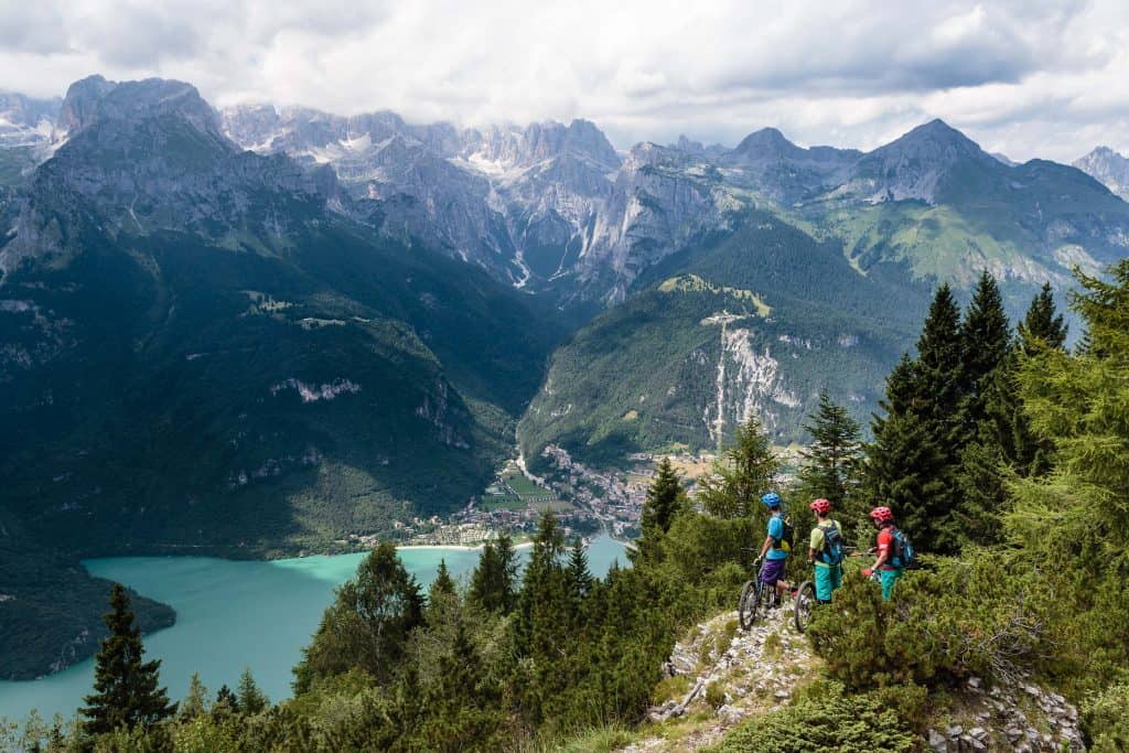 Trekking, hiking, escursionisno nel comprensorio Dolomiti Paganella Bike