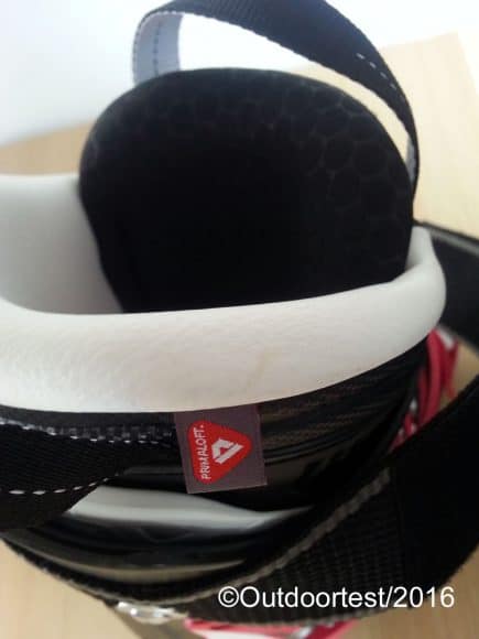 Collarino e rivestimento in pelle della parte superiore della scarpetta