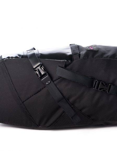 Dettaglio borsa da bici Miss Grape. Foto by Martino Vincenzi (http://www.martinovincenzi.com/)Foto by Martino Vincenzi (www.martinovincenzi.com)