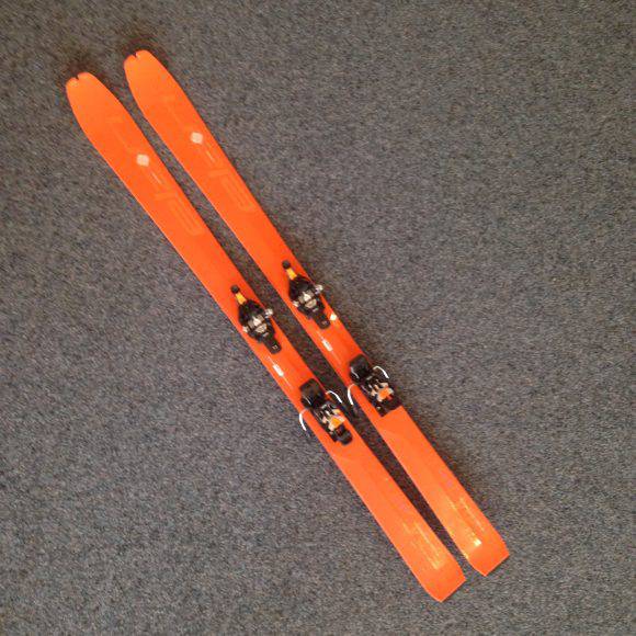 Elan Ibex 94 C nella versione arancio