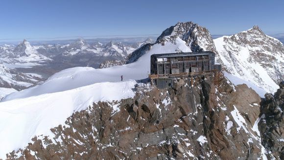 La Capanna Margherita punto più alto della Monte Rosa Skymarathon