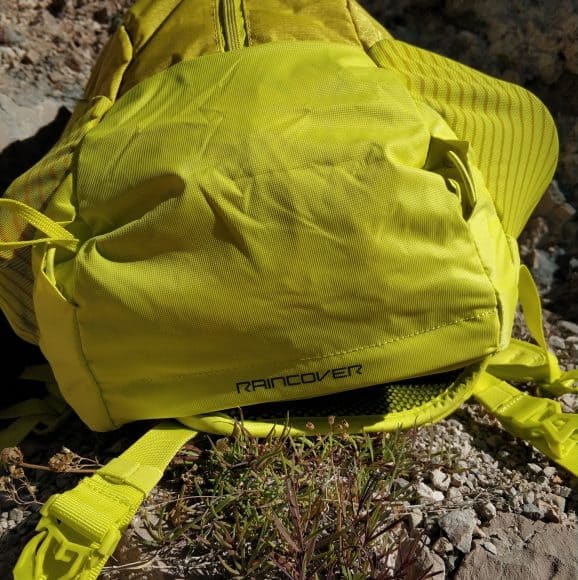 Tasca inferiore per il Raincover