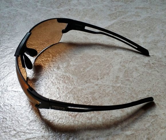 Montatura curva nel rispetto della fisionomia