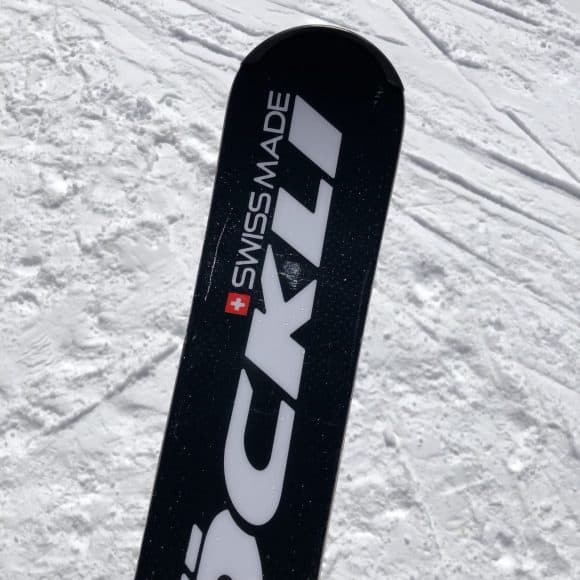 Stöckli Laser WRT St, punta con forma stondata