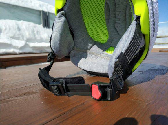 Chiusura sottomentoniera