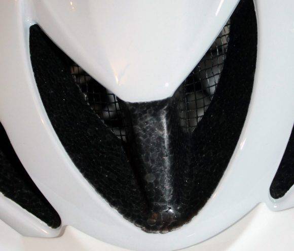 La retina interna anti intrusione di insetti e detriti del casco Alpina Lavarda