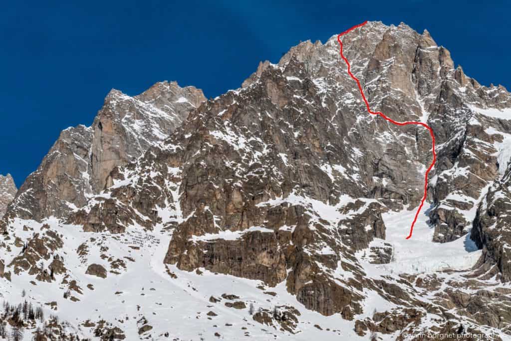 Grandes Jorasses - Parete sud con tracciato della via in memoria di Gianni Comino - Ph. Yann Borgnet