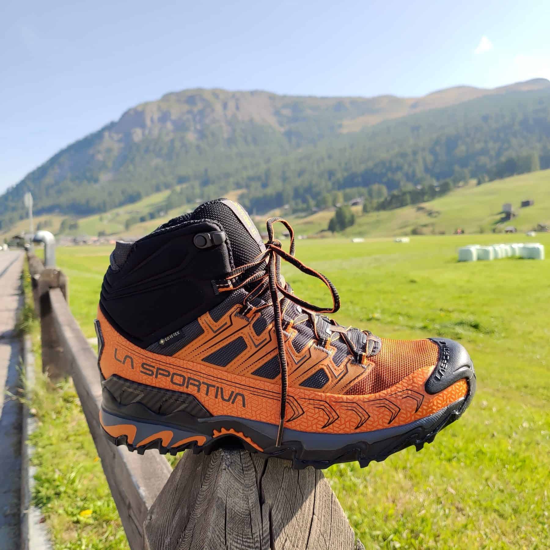 La Sportiva Ultra Raptor II Mid GTX