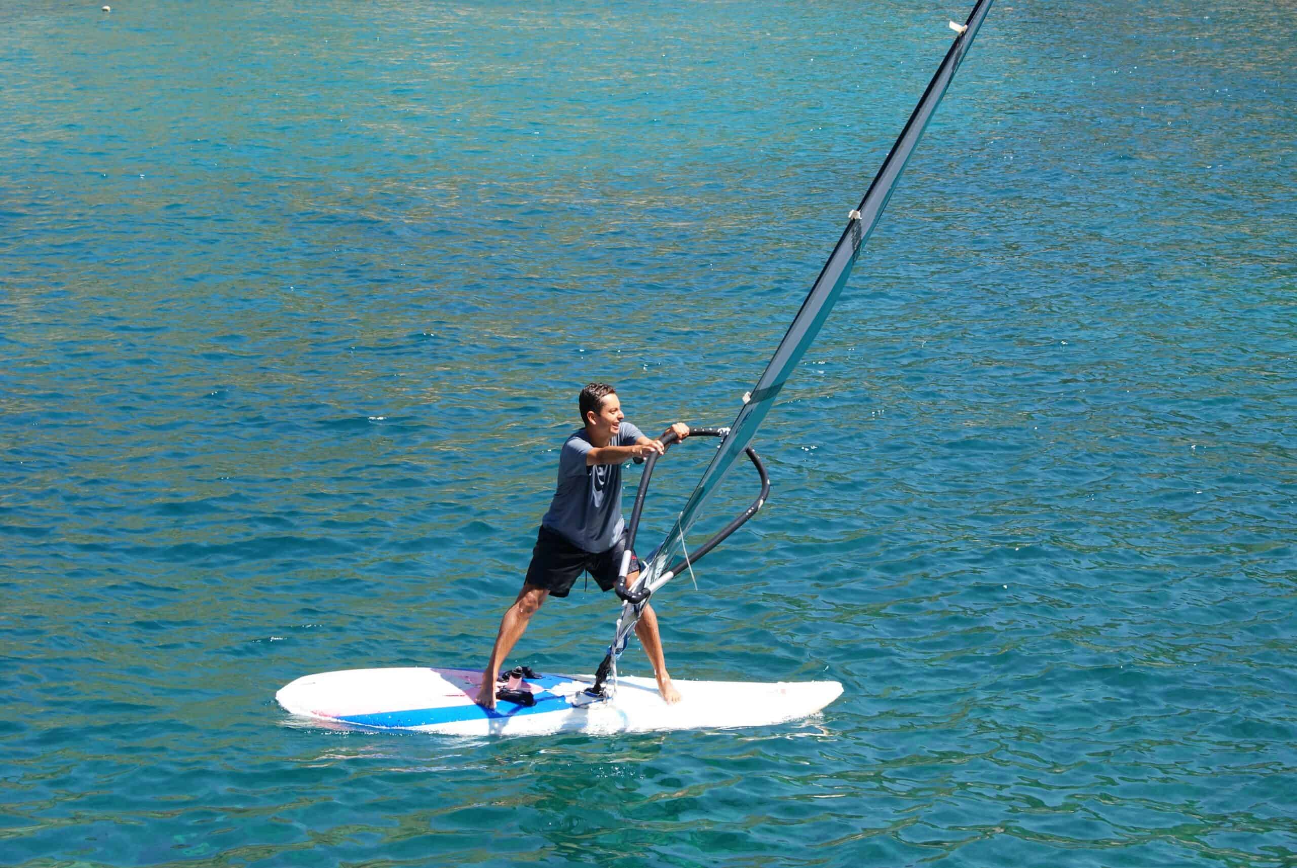 Windsurfer alle prime armi