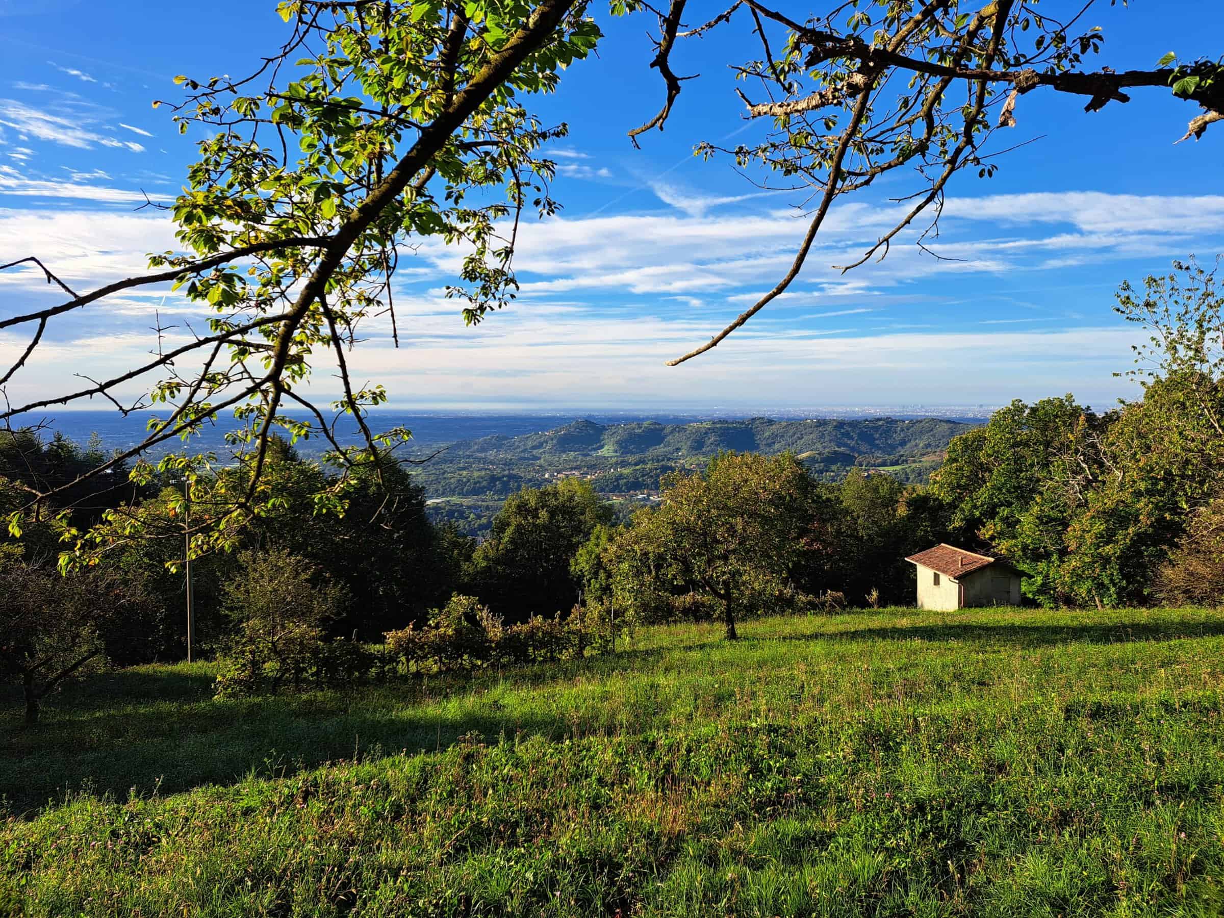 La vista di cui si gode tra Giovenzana e Cagliano