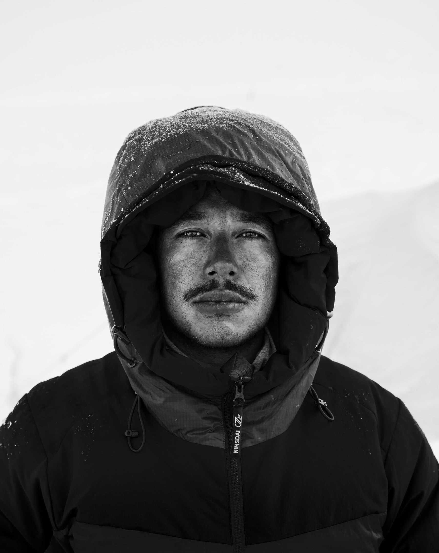 Manaslu-Nimsdai_Portrait-Guy_Bolton