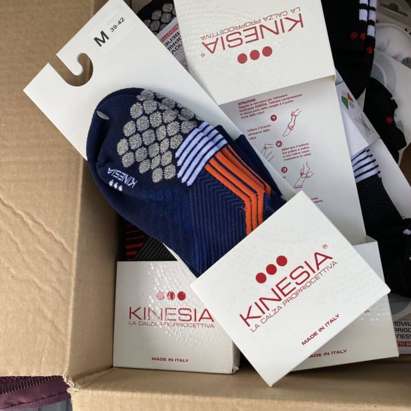 La confezione della calza Achilles Crew Kinesia.