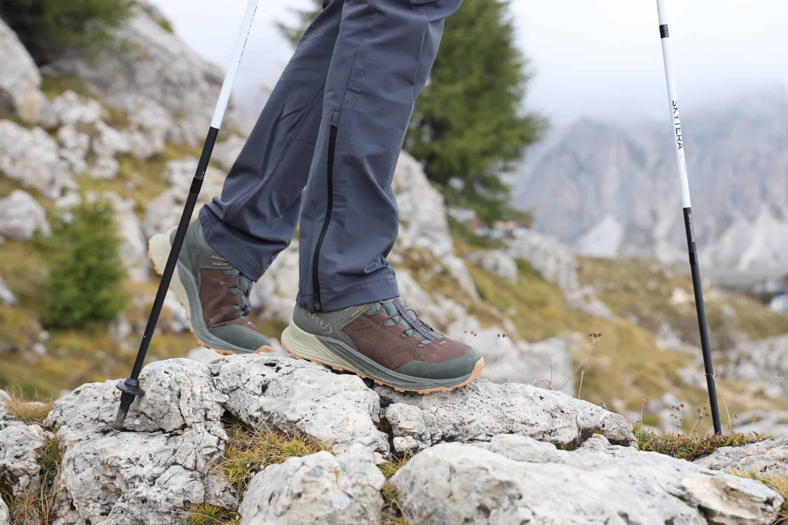 Aku Omnia V-Light GTX in azione su roccia