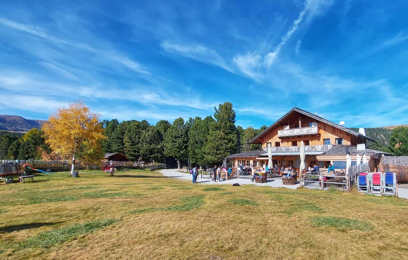 Alpe di Villandro, meta lontana dall'overtourism.