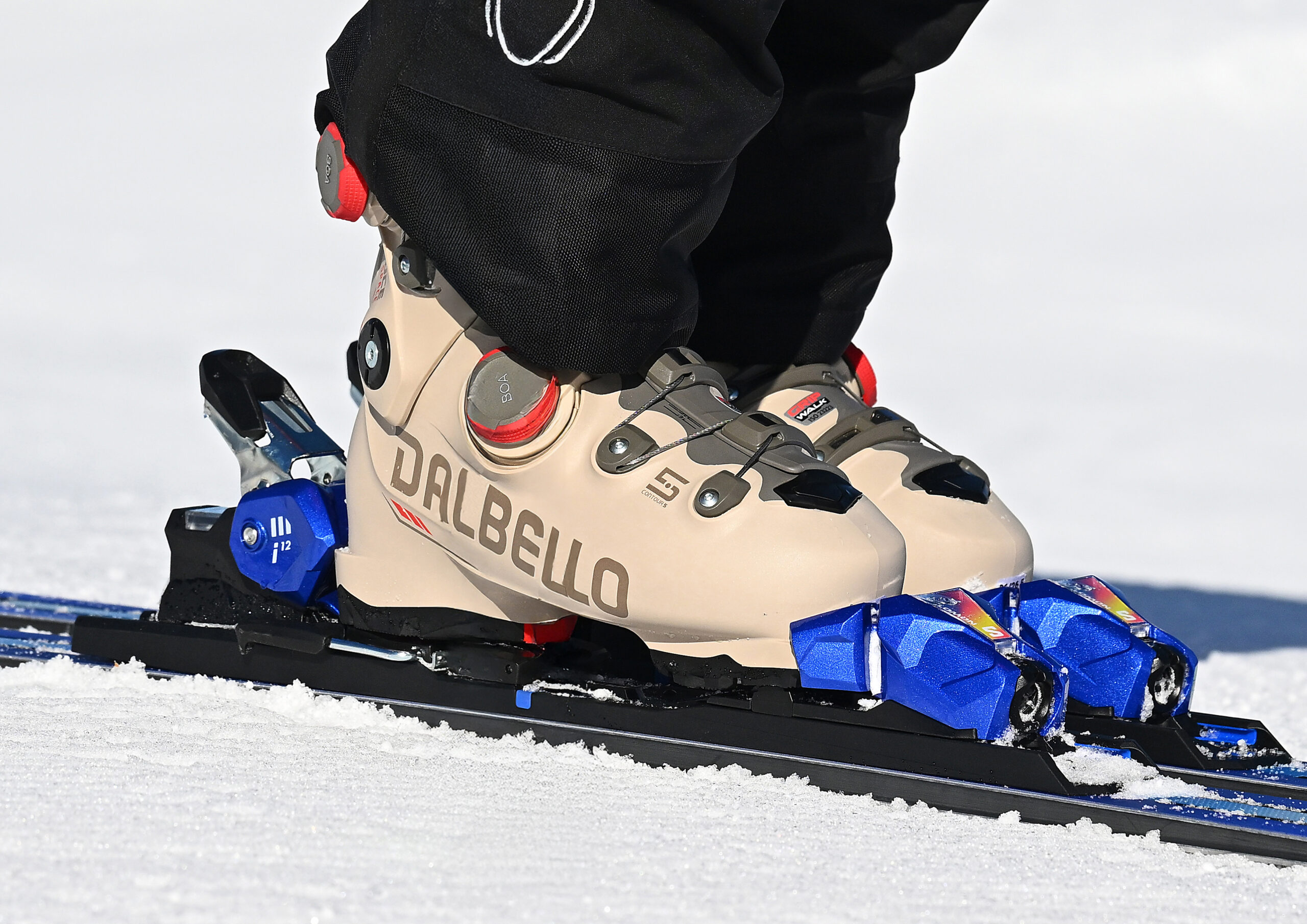 Dettaglio del Dalbello Veloce Space 130 Double BOA: doppio sistema di chiusura micrometrica per una calzata precisa, uniforme e completamente personalizzabile.