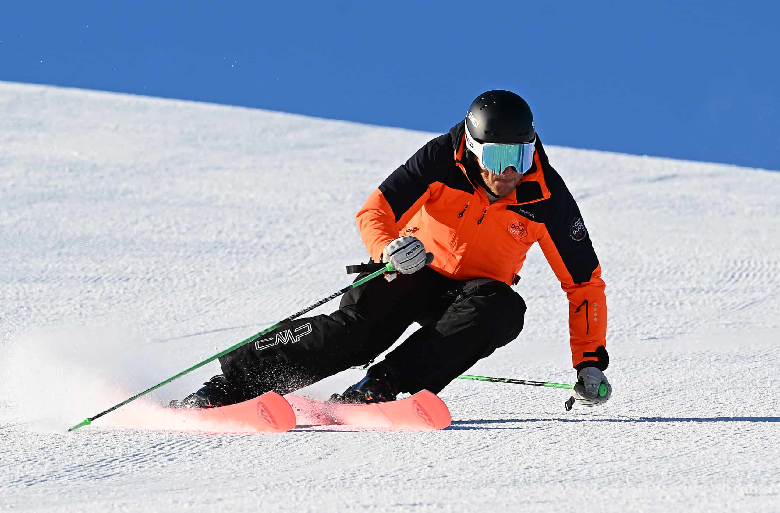 Un altro momento del test su neve prettamente invernale.