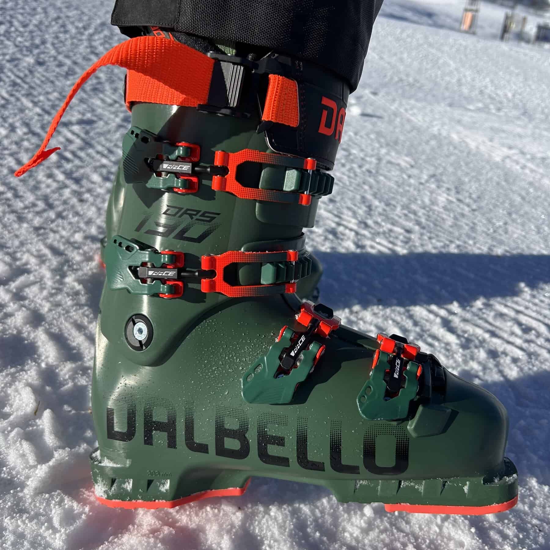Nuovo colore verde militare intenso, per distinguersi in pista.