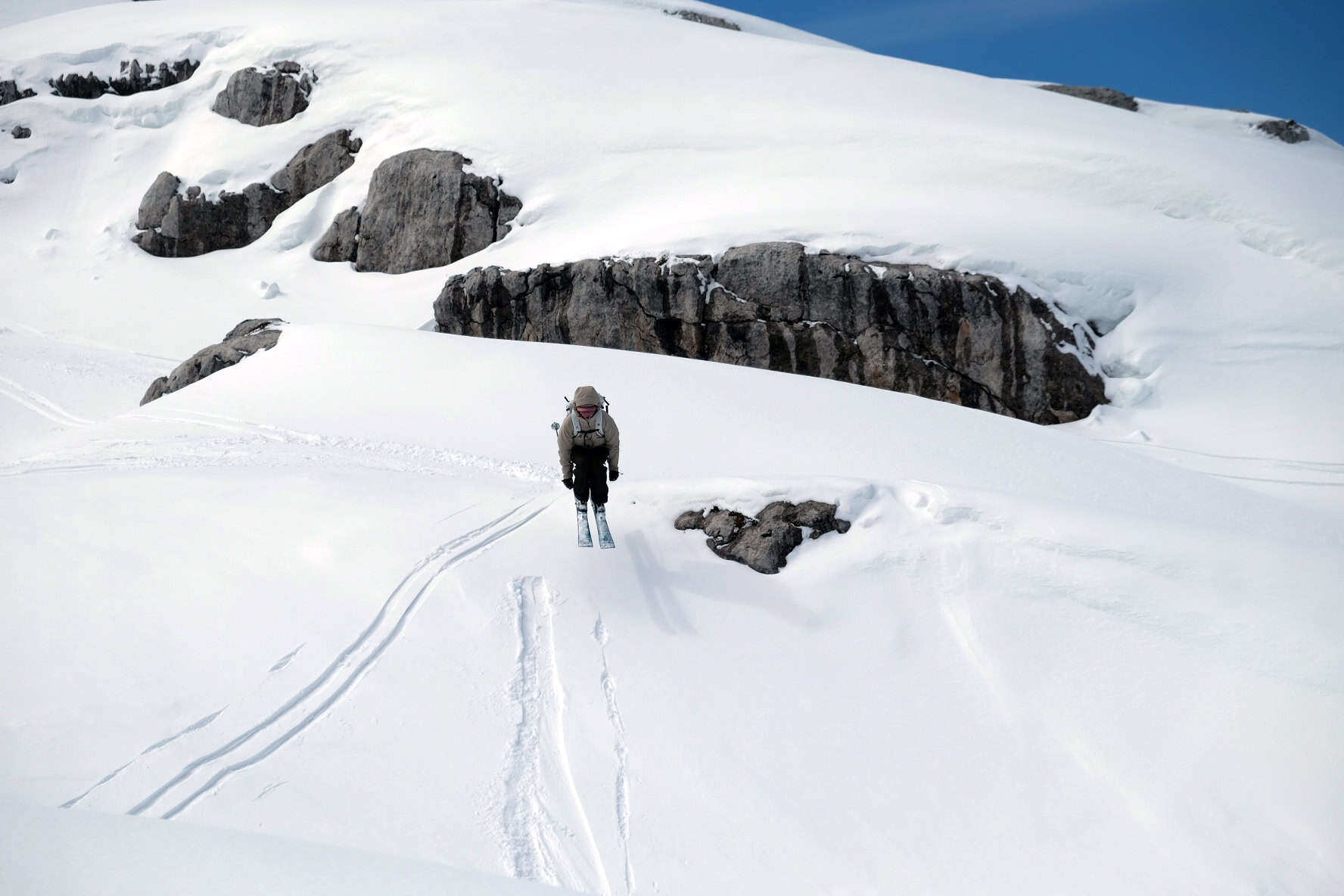 Nei canali del Grosté in cerca della miglior neve.