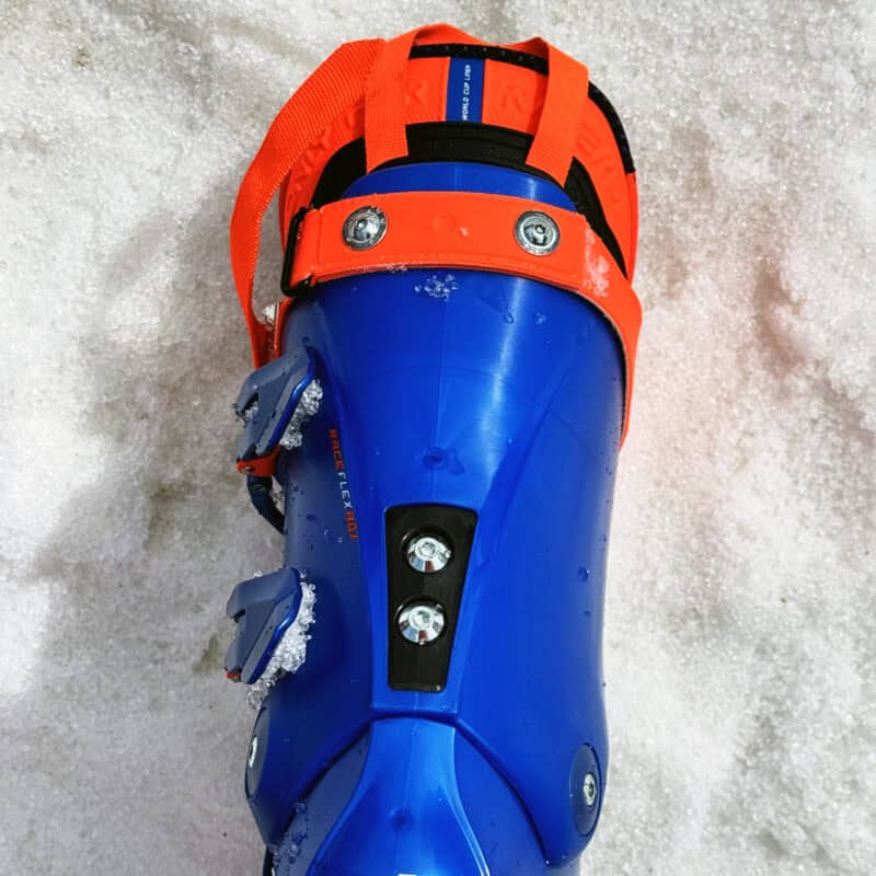 Vista posteriore con i rivetti di irrigidimento del gambetto del Lange RS 130 LV.