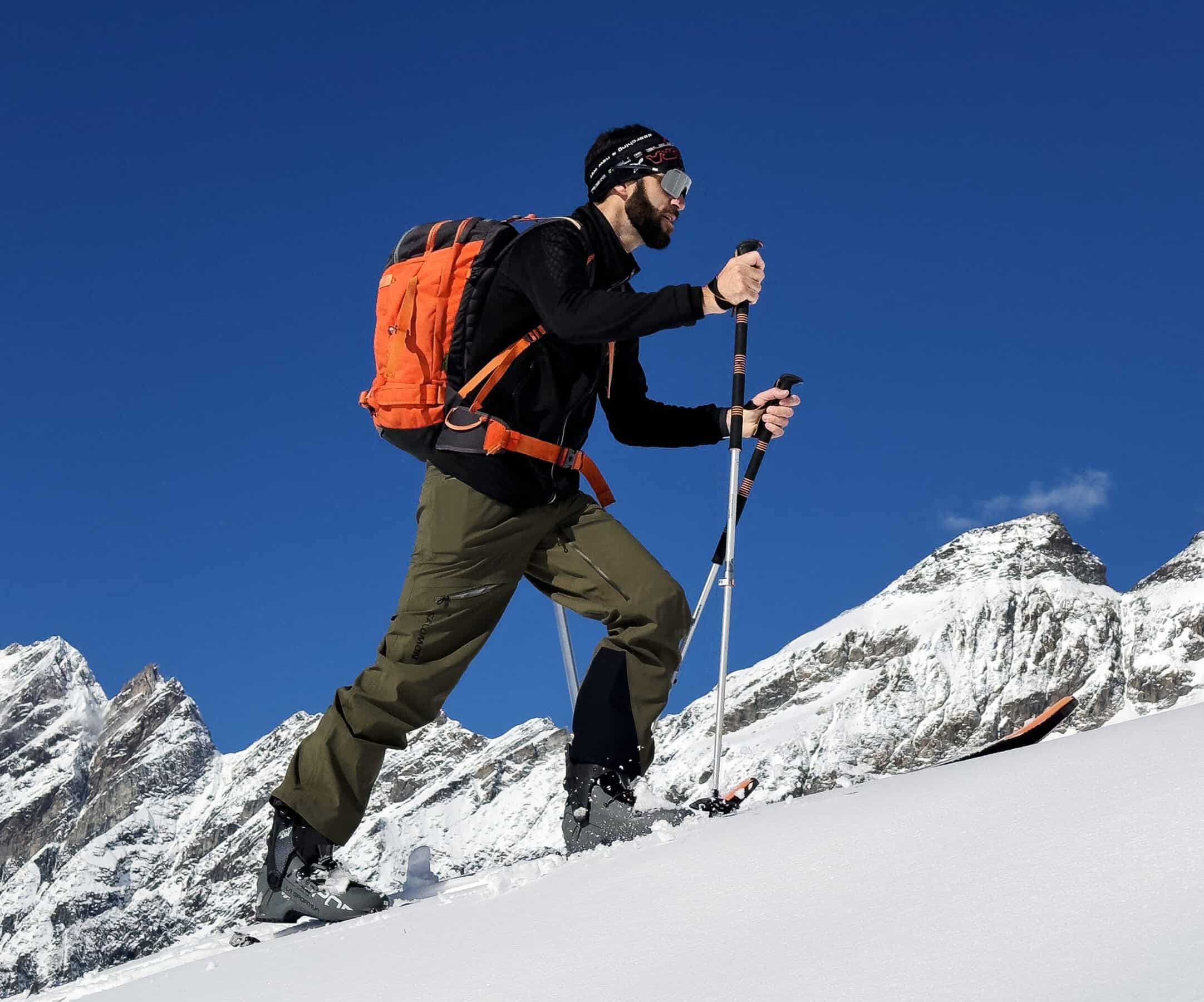 In salita per aumentare la sudorazione e stressare il baselayer Black Thermo.