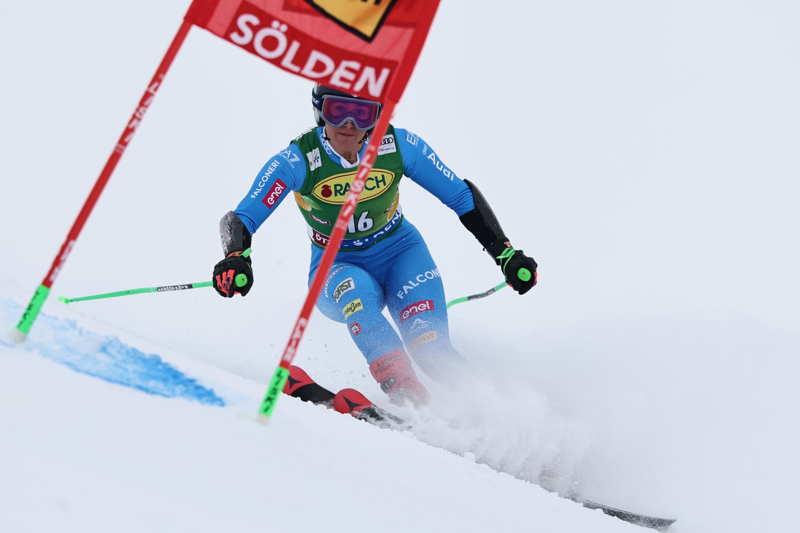 Sofia Goggia esce nella prima manche.Photo: Marco Trovati/Pentaphoto