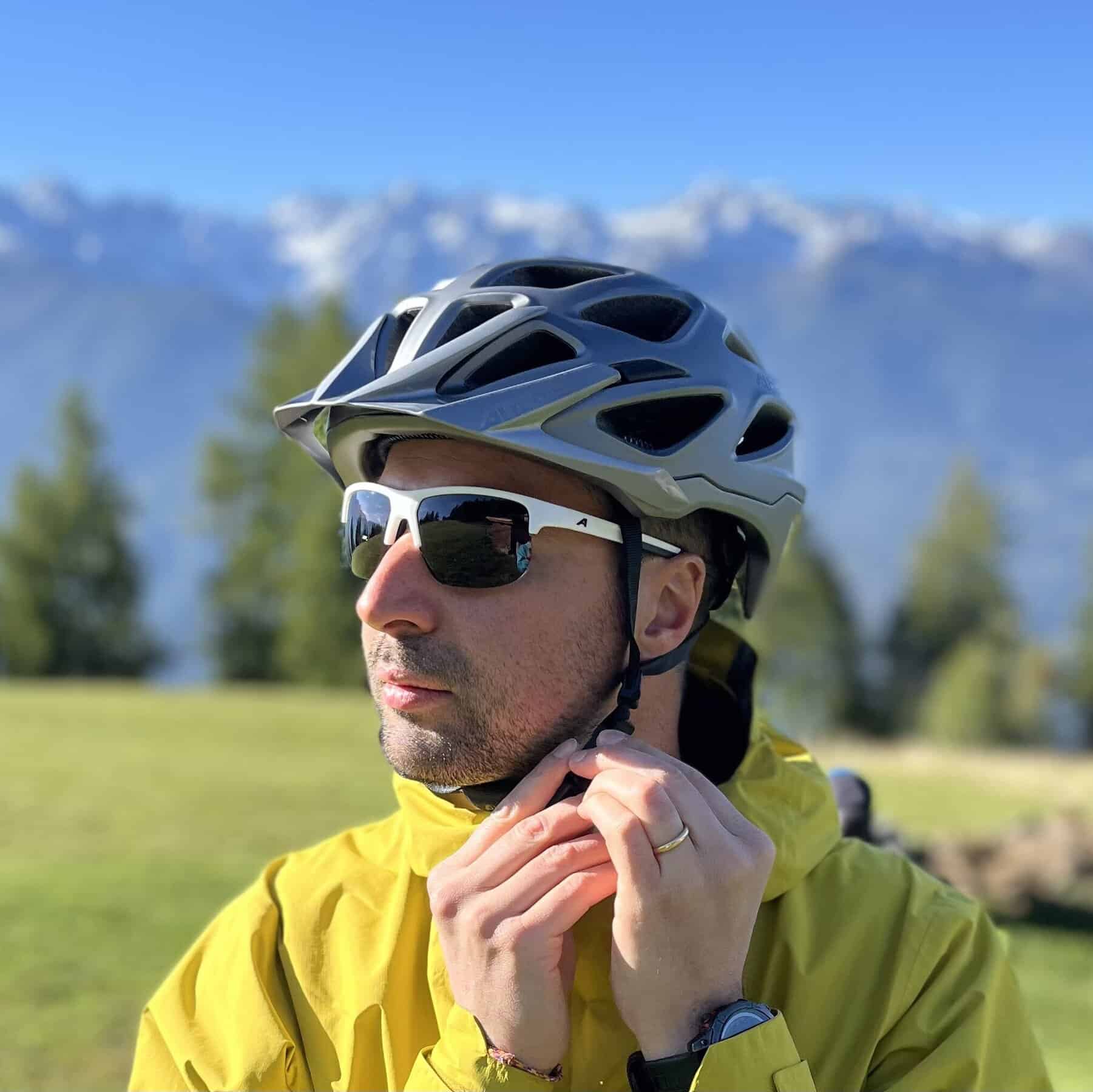 Alpina Eagle V abbinato al casco Alpina Mythos 3.0