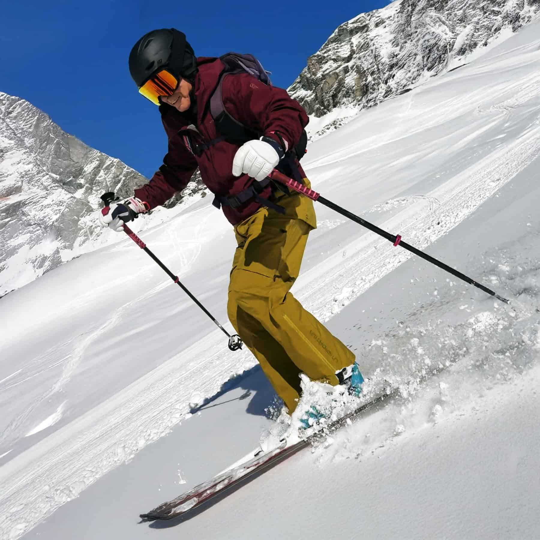 Giacca Sender GTX Perfromance in azione nel test di Cervinia.