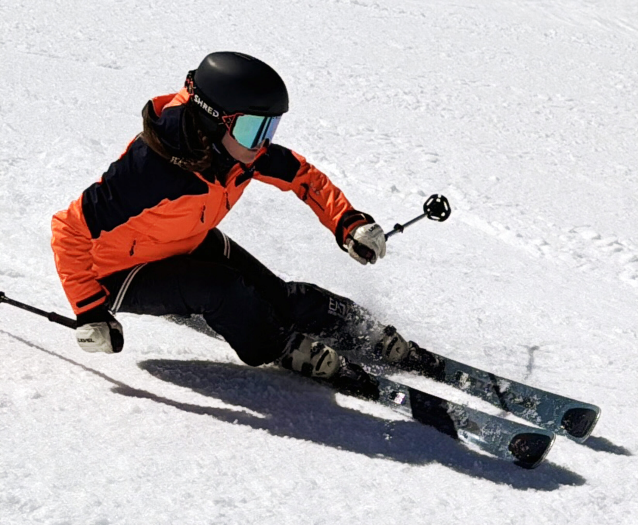 In azione a Cervinia con la maschera Shred Gratify.