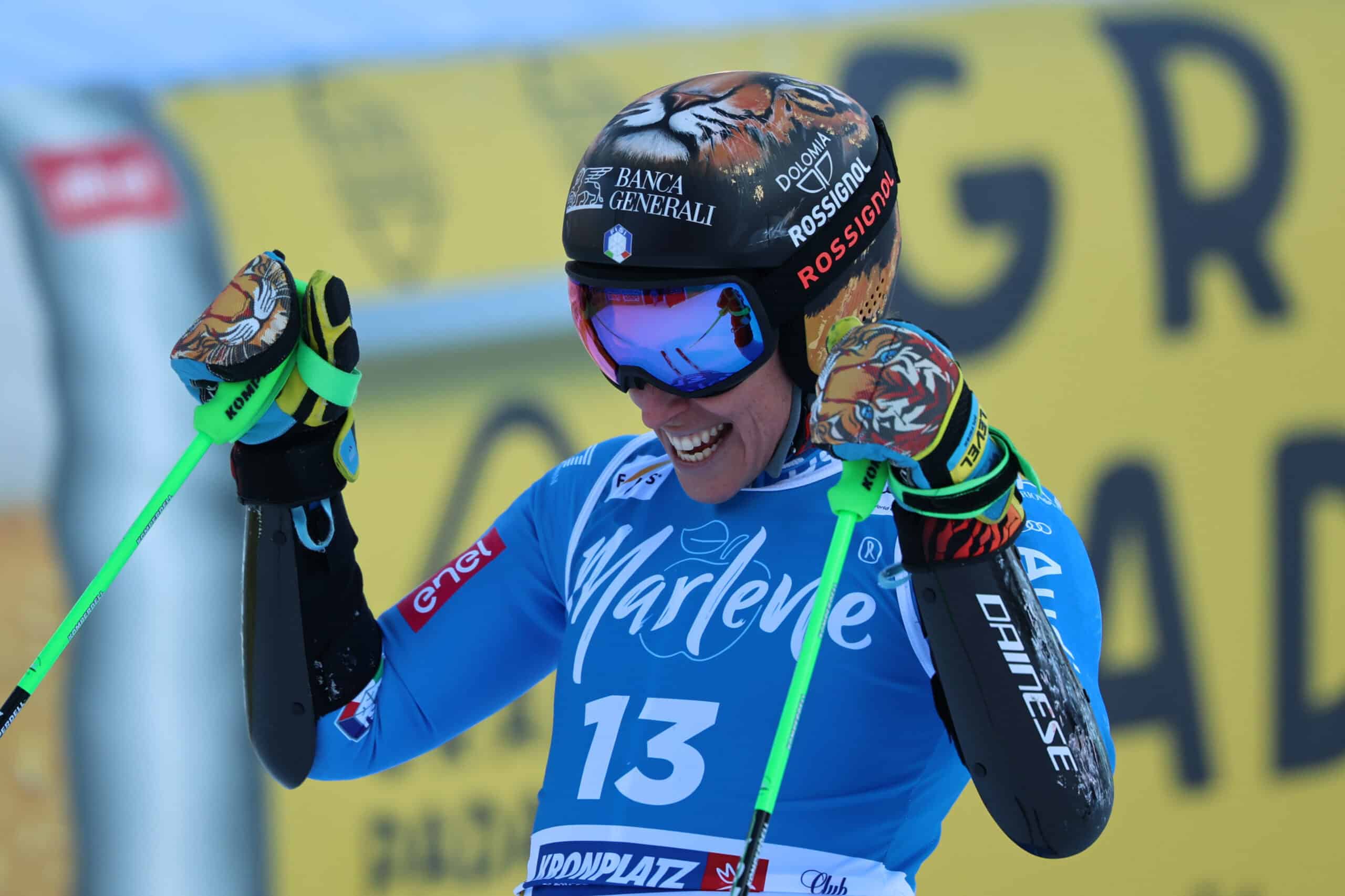 La "Tigre" Federica Brignone con i guanti personalizzati Level. Photo: Marco Trovati /Pentaphoto