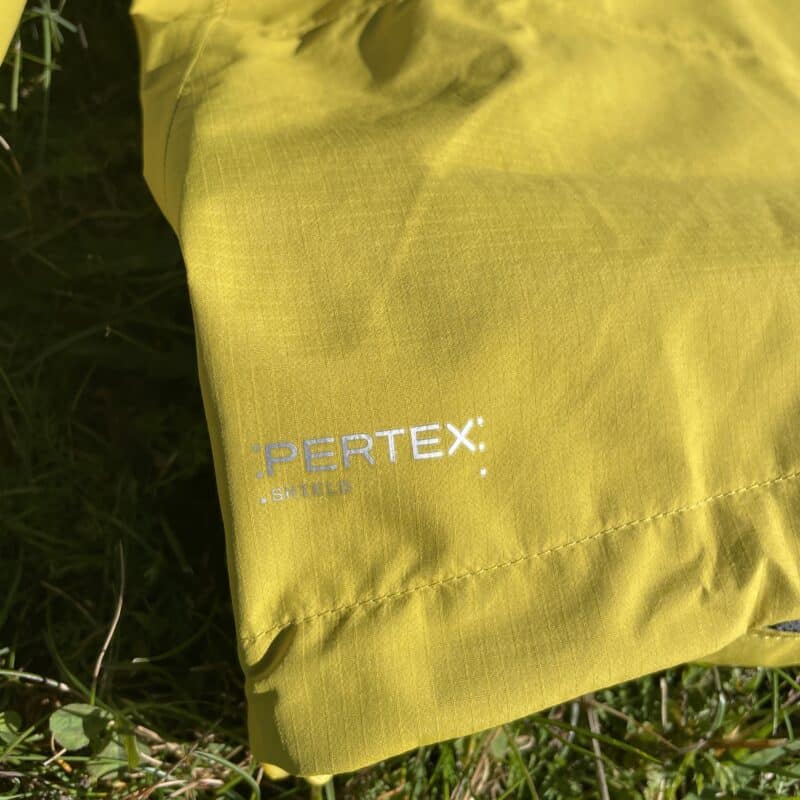 Rab Downpour Mountain Jacket con membrana Pertex® Shield