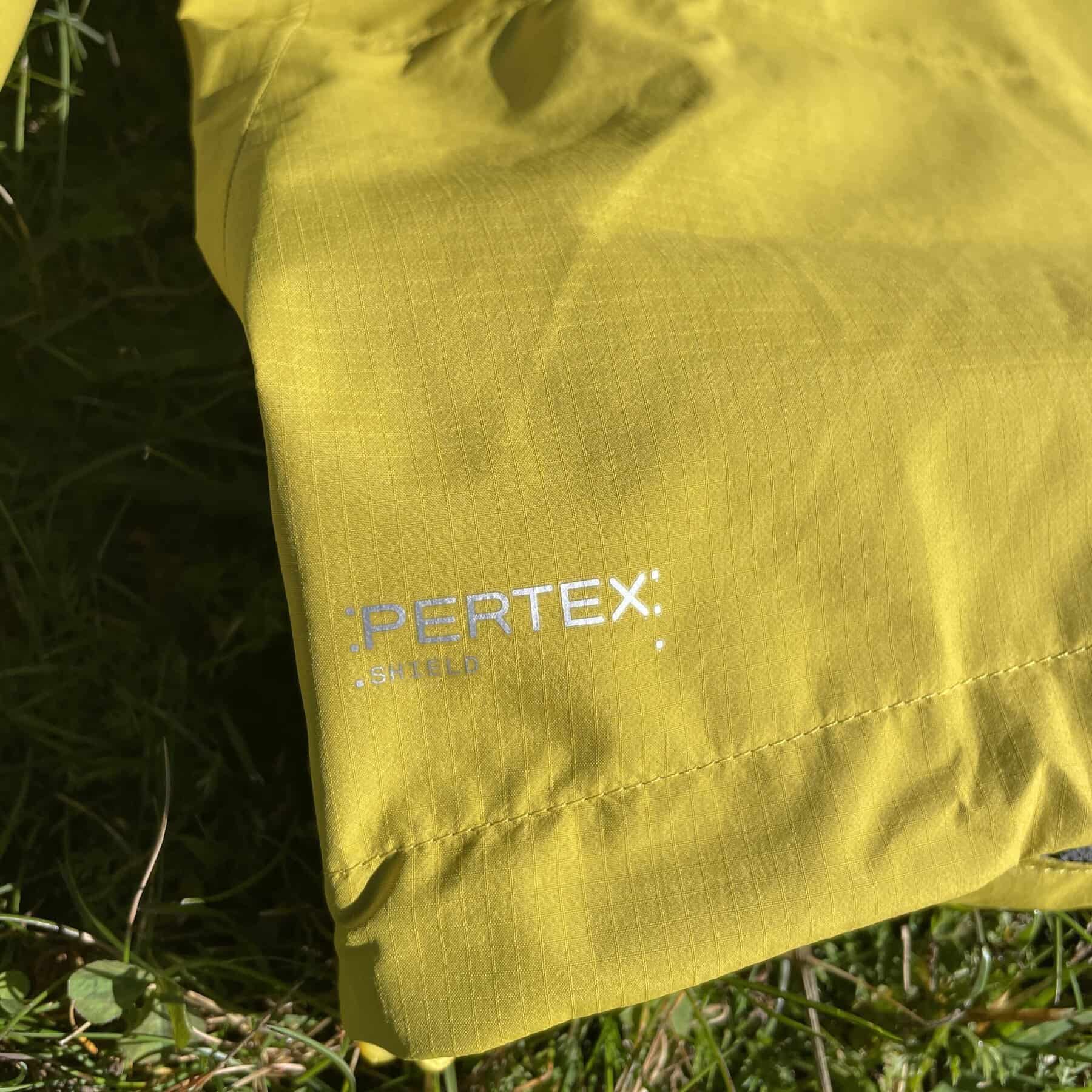 Rab Downpour Mountain Jacket con membrana Pertex® Shield