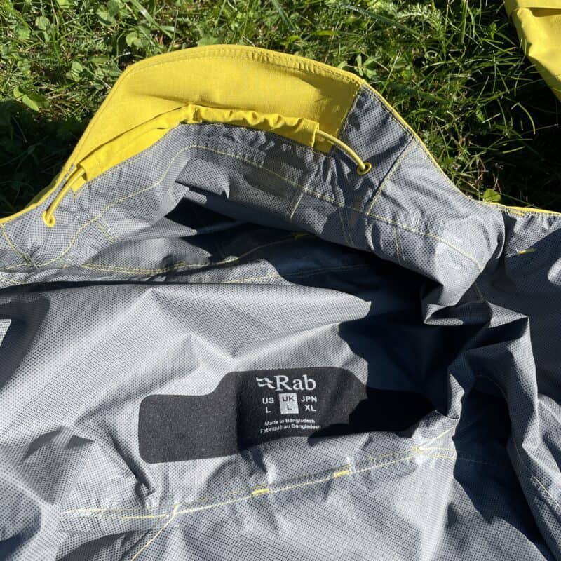 Visiera della Rab Downpour Mountain Jacket