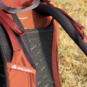 Gregory Wander 30 spallacci imbottiti mesh traspirante logo Gregory sistema trasporto