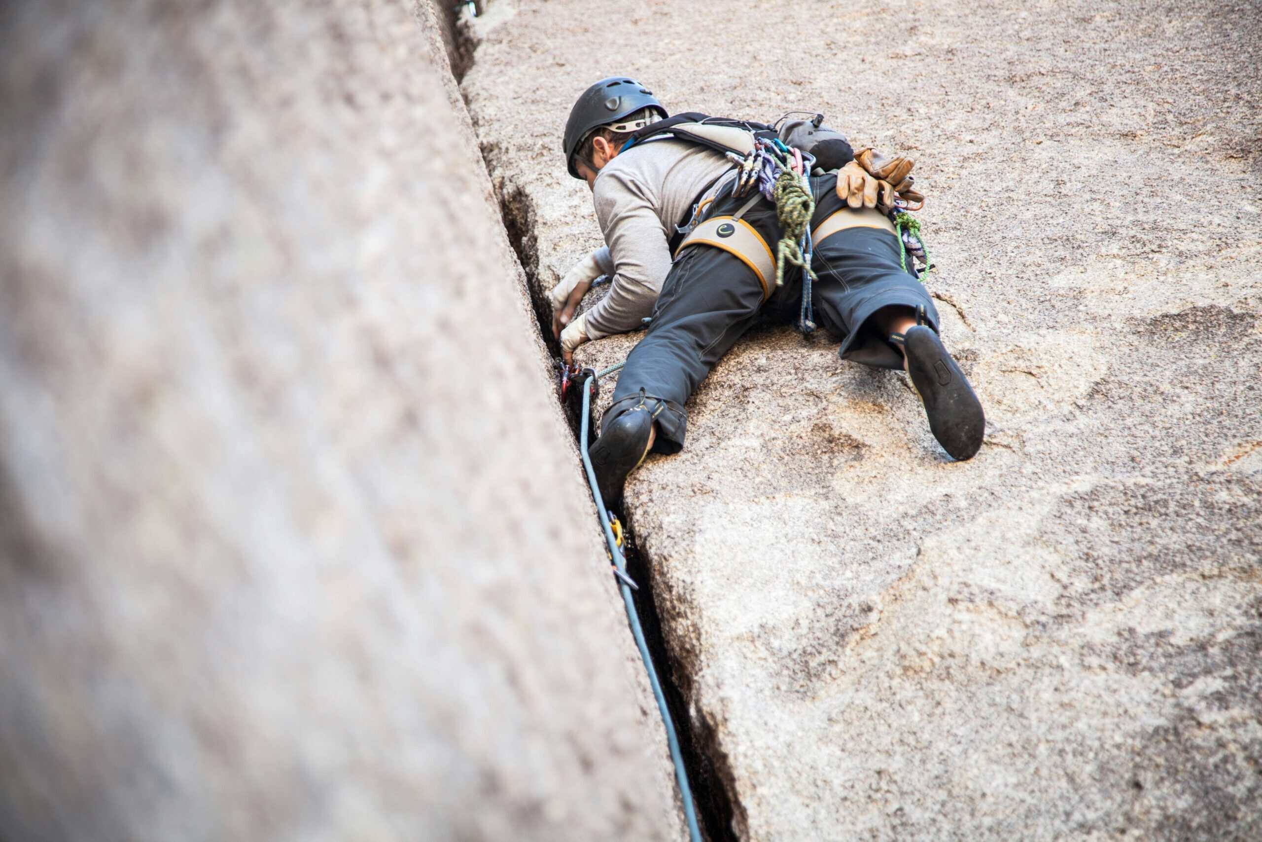 arrampicata in fessura