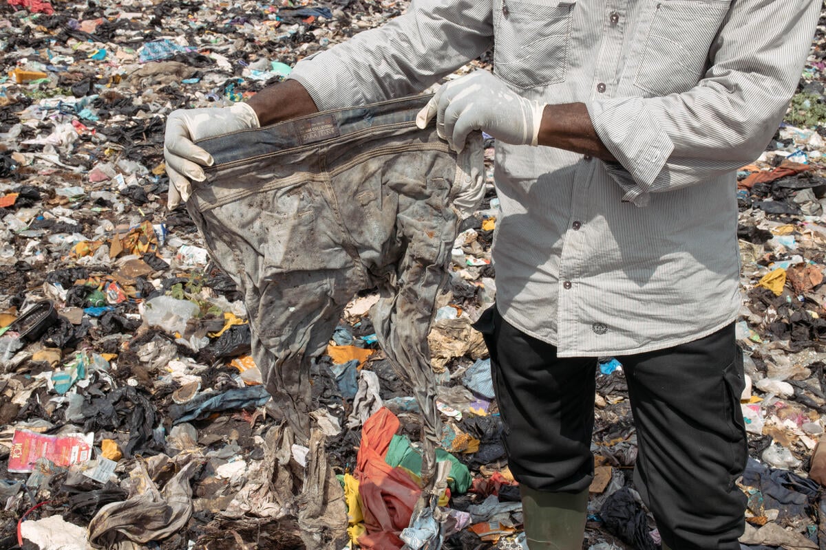 discarica tessile di Weija Ashbread