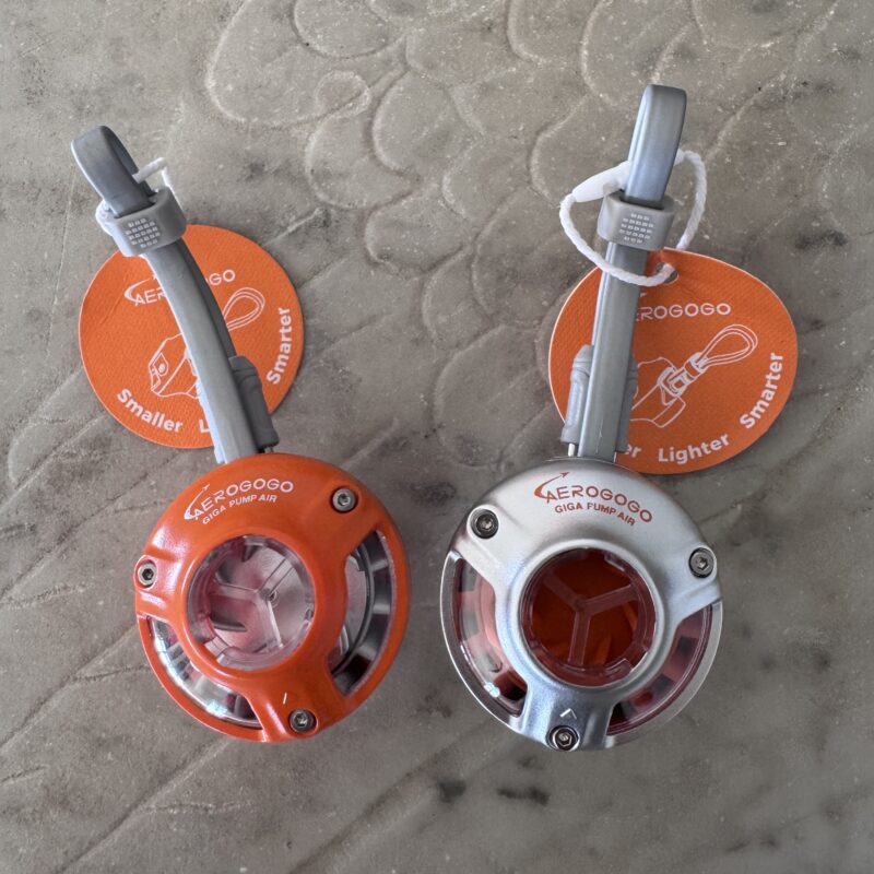 Due pompe Aerogogo GIGA PUMP Air affiancate con gli ugelli montati